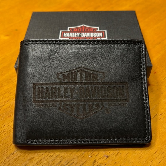 HarleyDavidson Bags Harley Davidson Leather Billfold Wallet New In